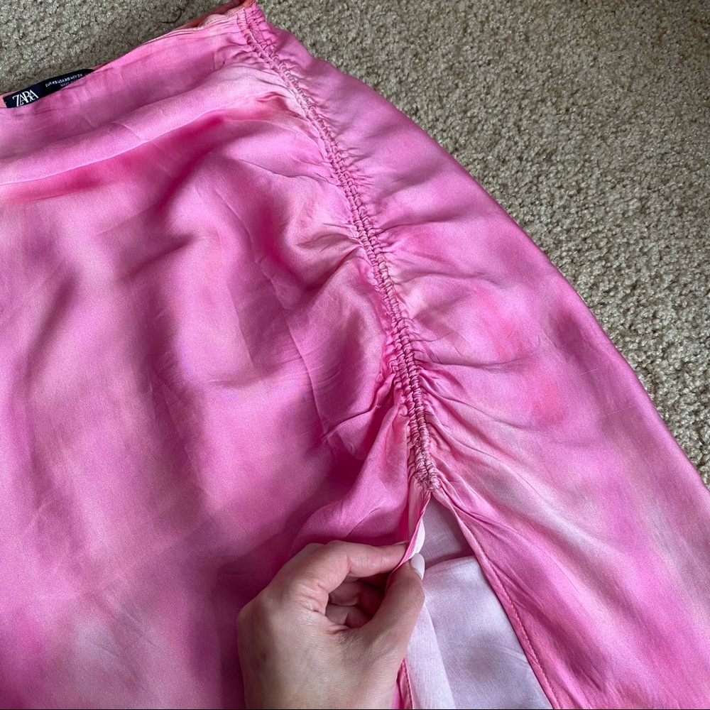 ZARA HOT PINK BARBIE SILKY RUCHE MIDI SKIRT SIZE XS - Picture 10 of 11